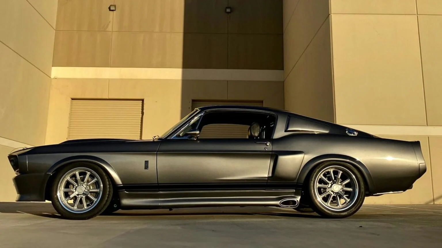 Eleanor berbasis ford mustang fastback 1967 resmi 