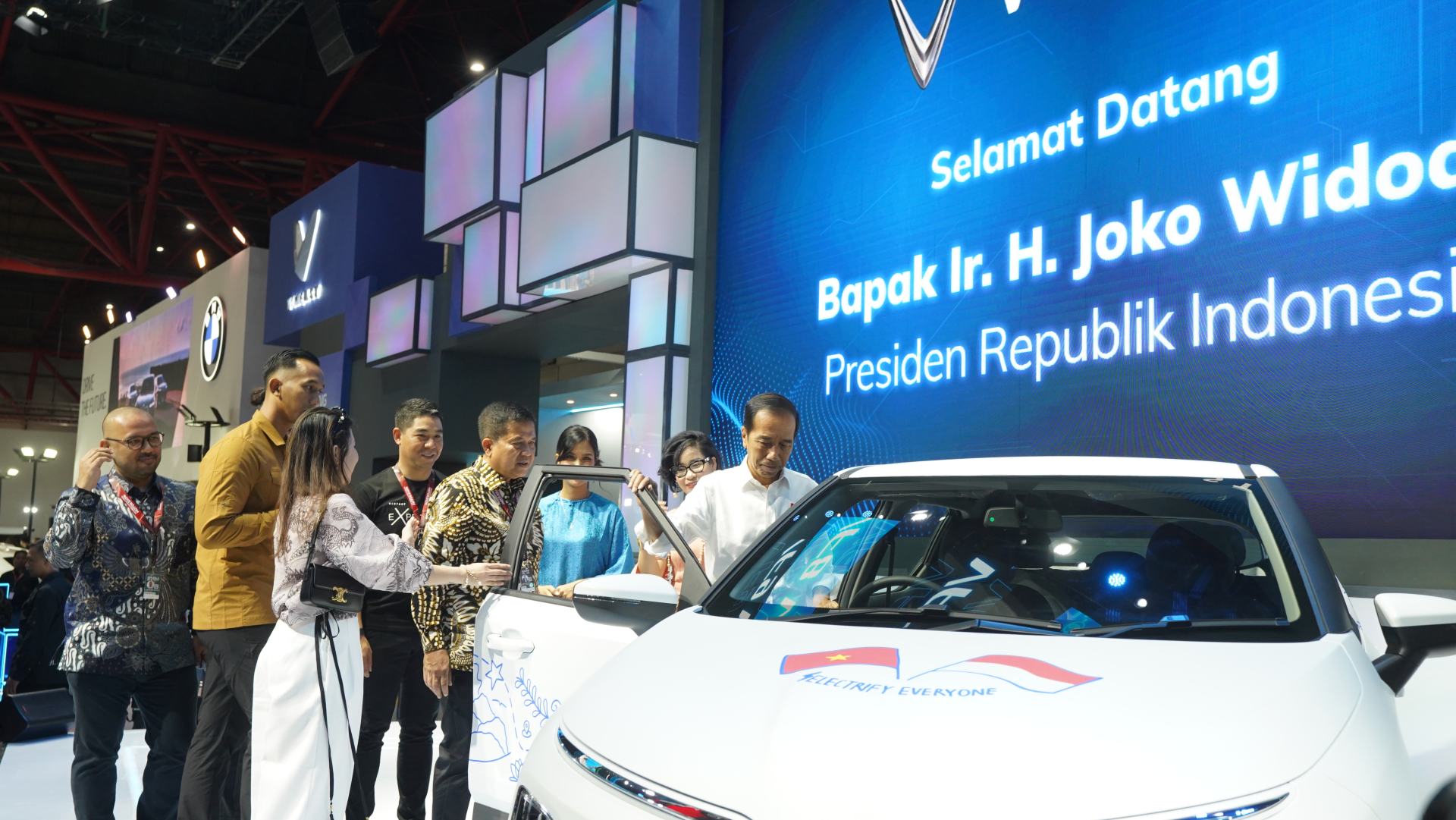Jokowi Resmi Buka IIMS 2024