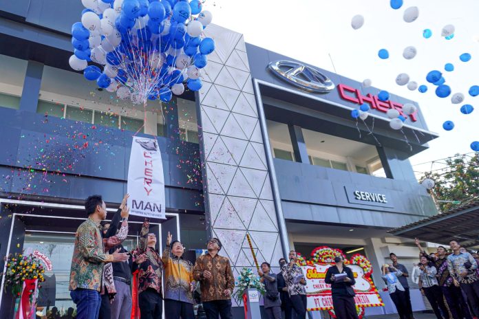 Grand Opening Dealer Chery Kalimalang (2)