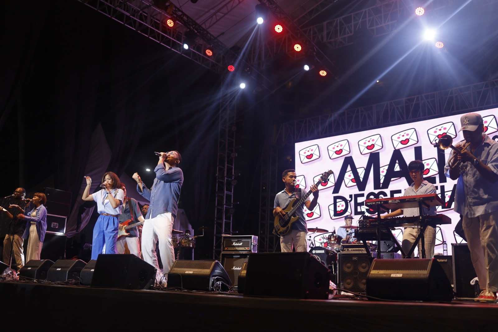 Nge-Jazz Bareng Maliq & D’Essentials di FIFGROUP 35th Localicious