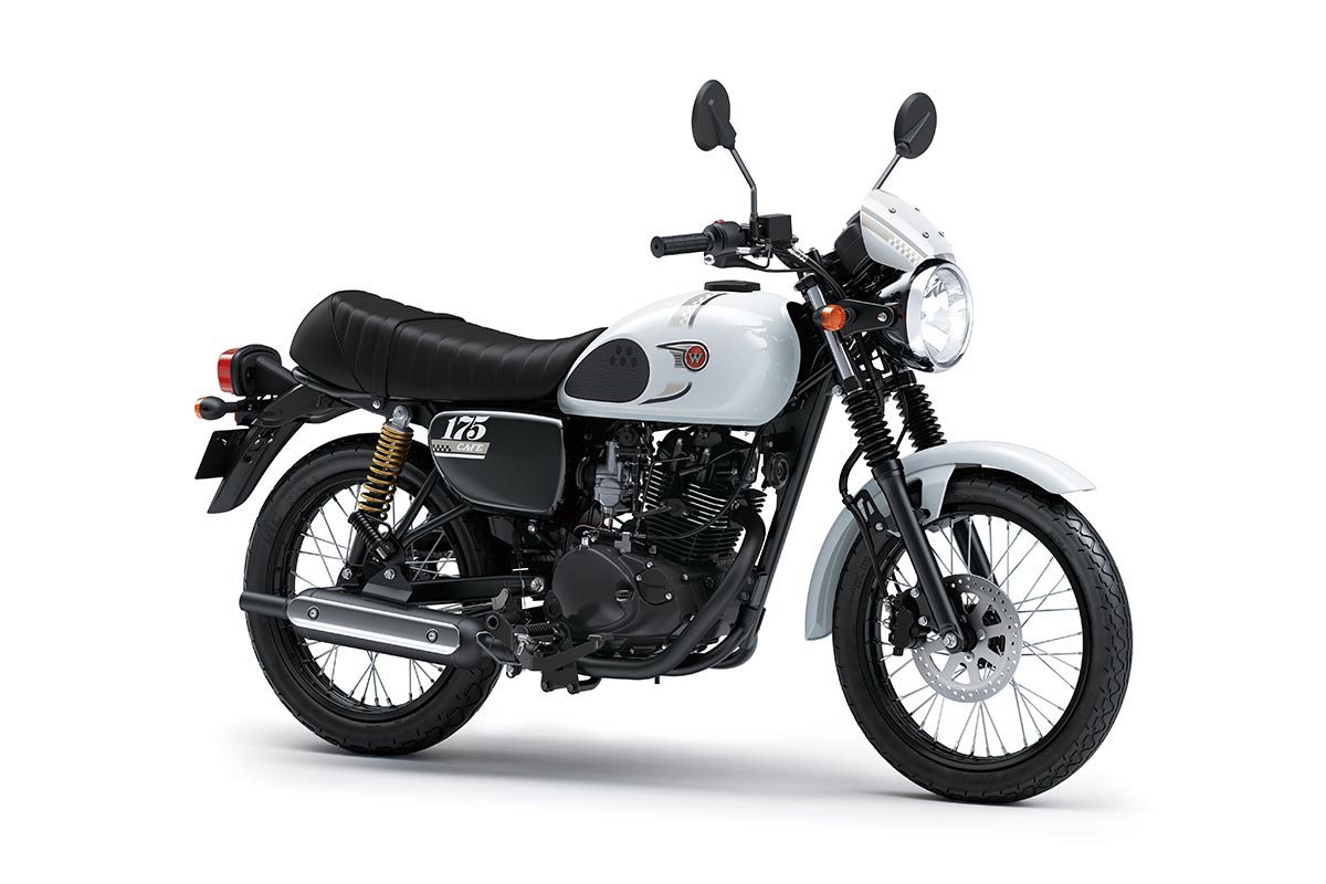 Kawasaki W175 Cafe - Pearl Crystal White 3