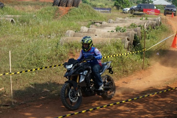 BMW Motorrad GS Race 1