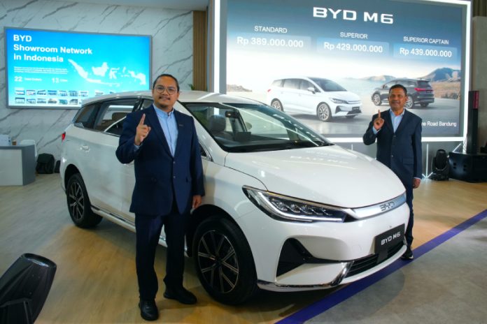 BYD M6 GIIAS Bandung